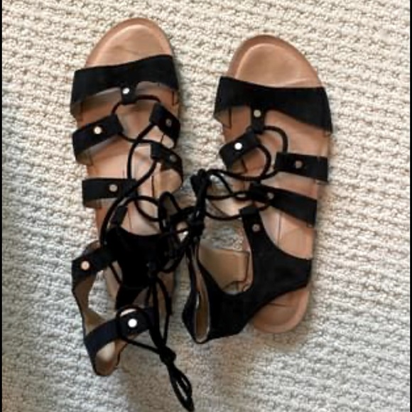 Black dolce vita sandal. Worn only a few times! - Picture 1 of 3